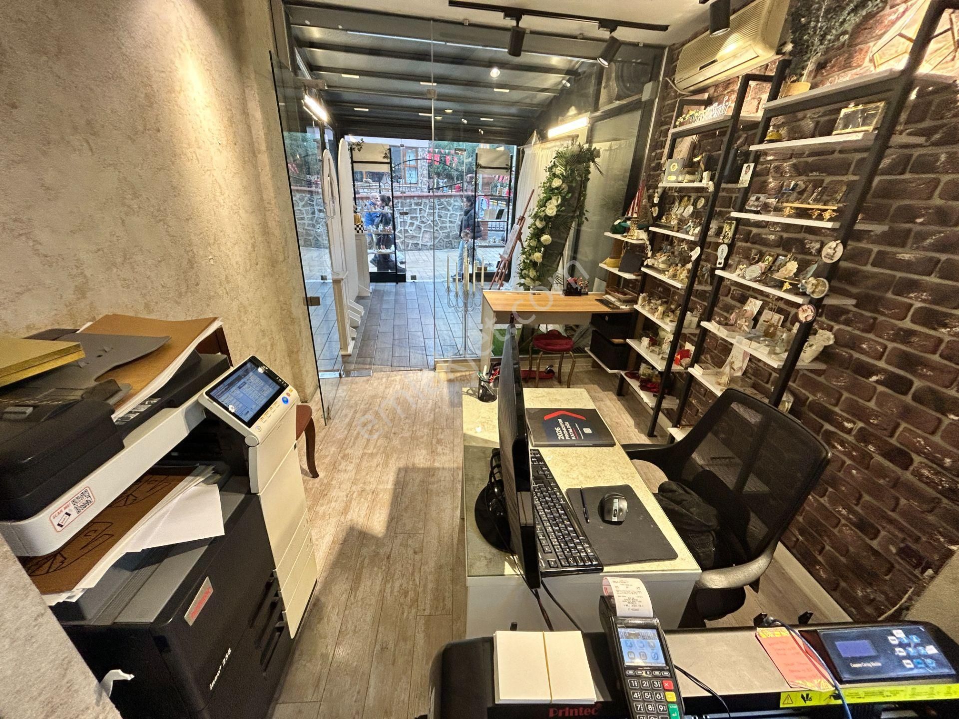 Meydanda Devren Kiralık 60 M2 Fırsat İşyeri - Görsel 14