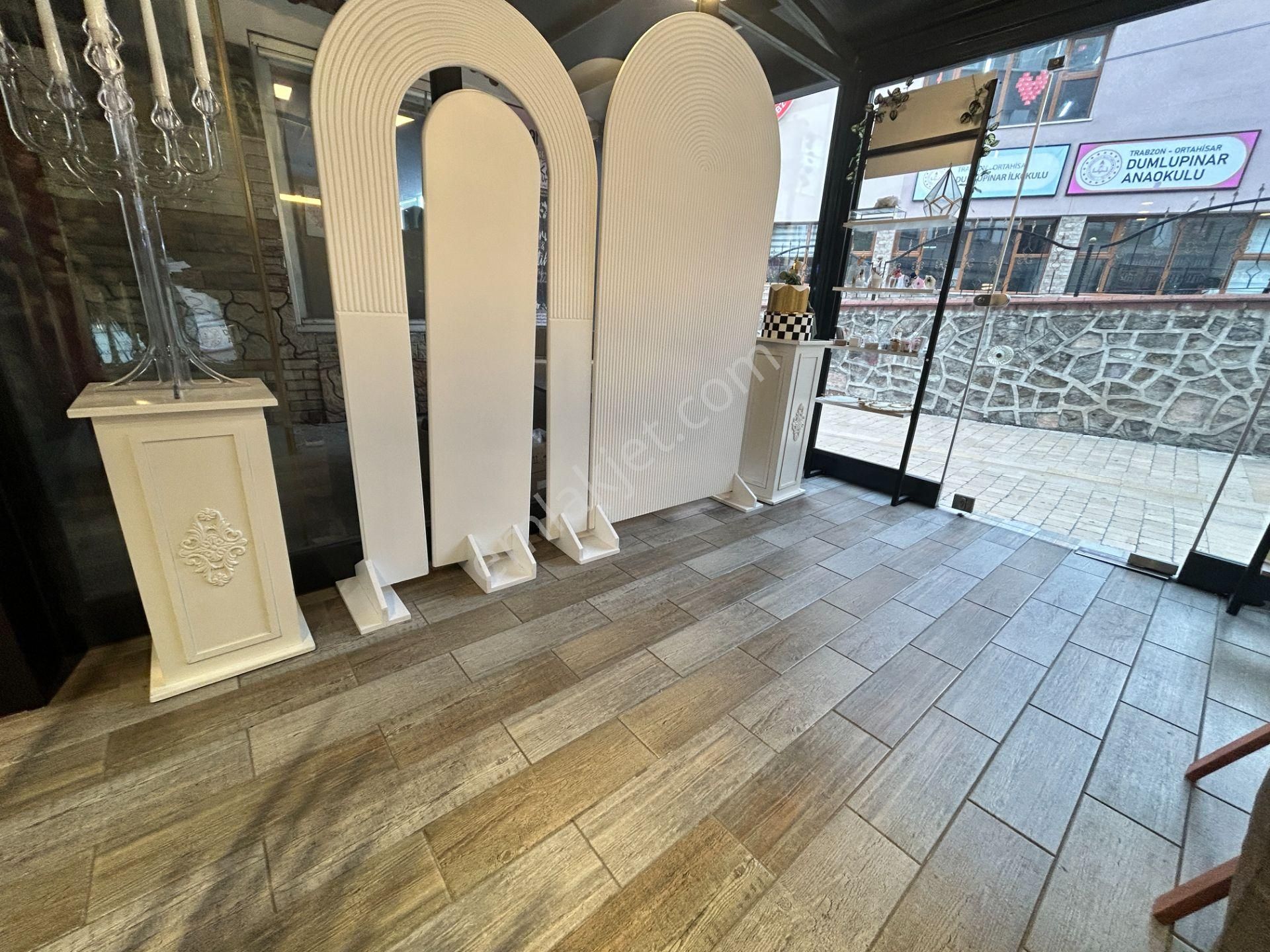 Meydanda Devren Kiralık 60 M2 Fırsat İşyeri - Görsel 10