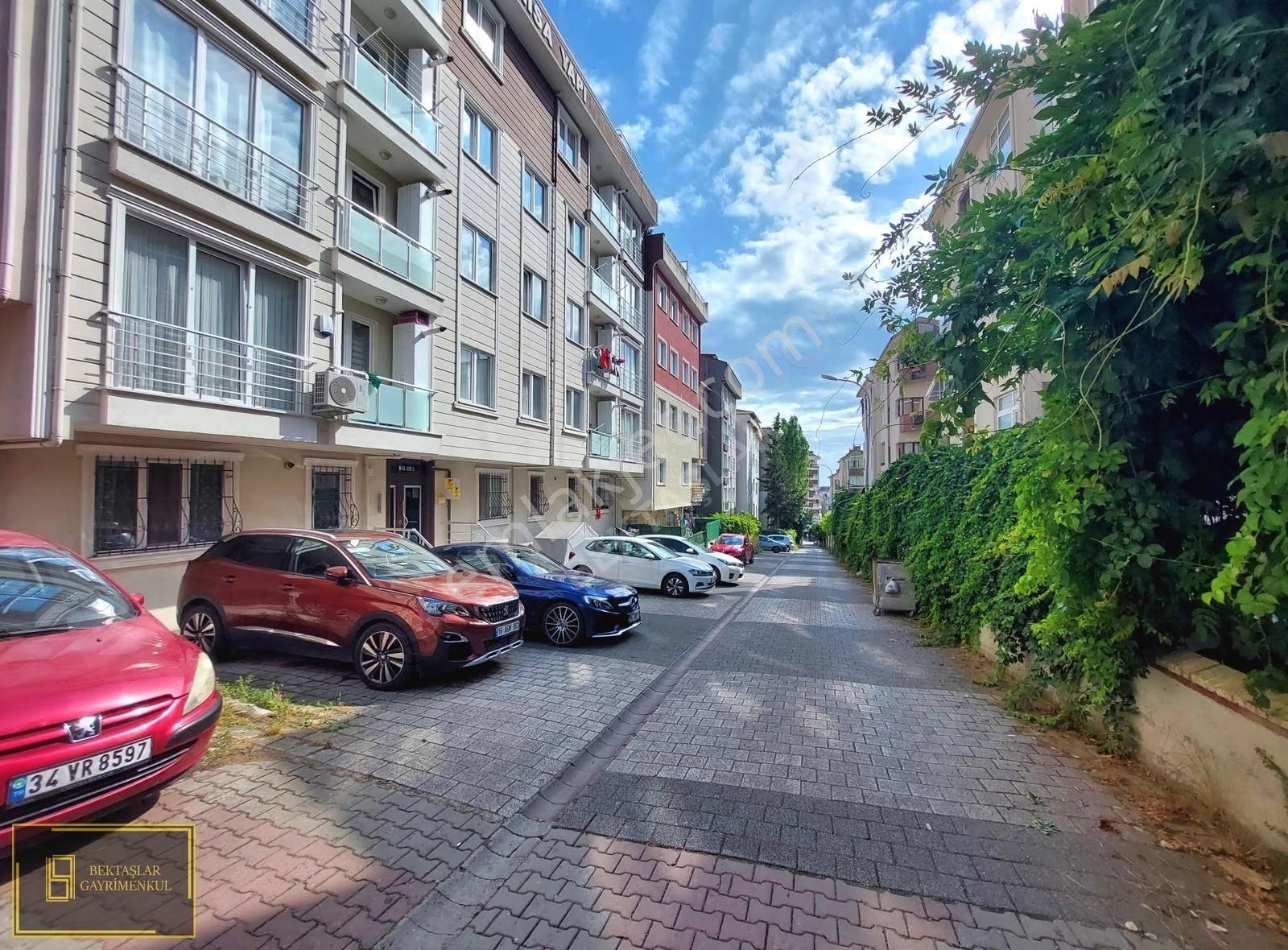 Nil Caddesine 2dk;krediye Uygun,1.kat,asansör,balkon,otopark 2+1