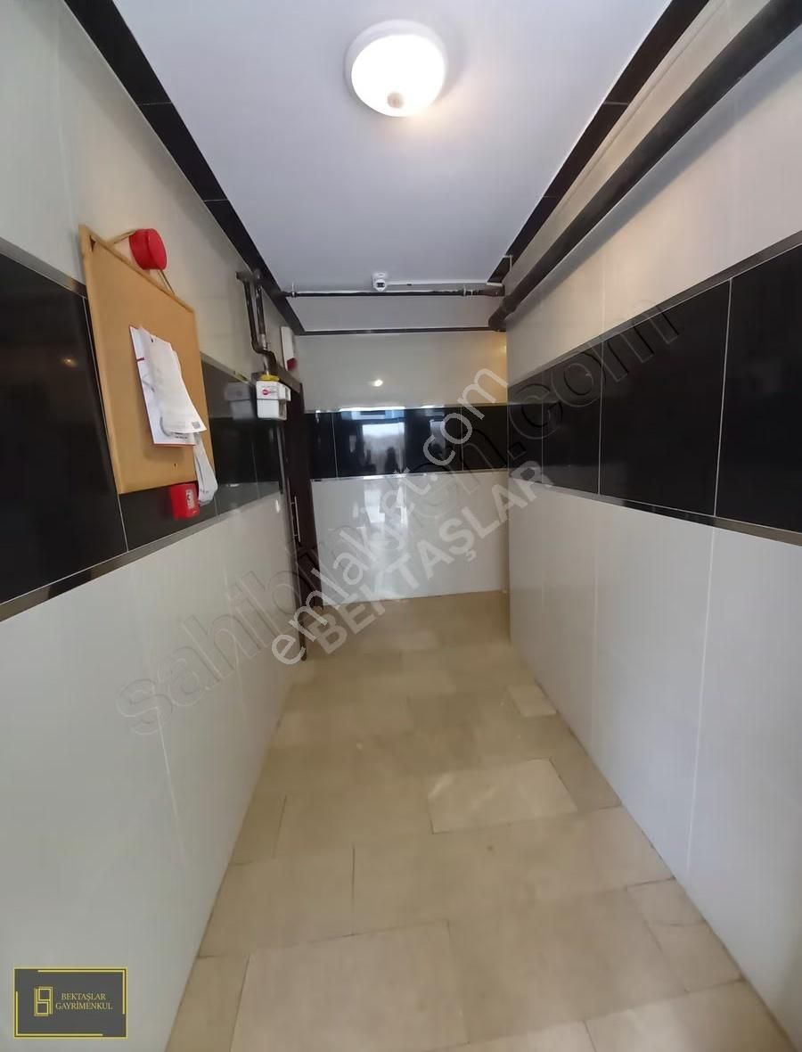 Nil Caddesine 2dk;krediye Uygun,1.kat,asansör,balkon,otopark 2+1 - Görsel 14