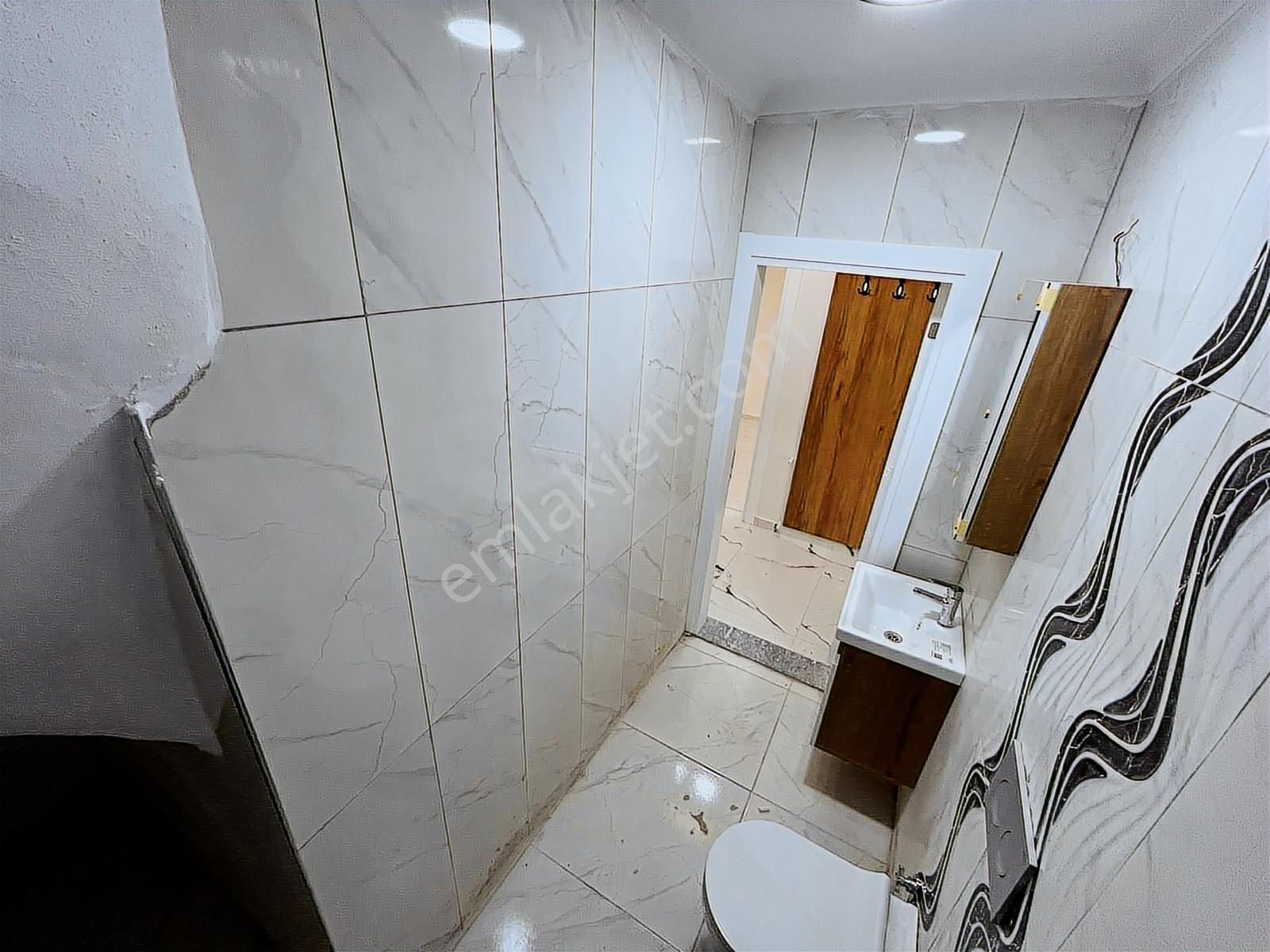 Akçay Köşem Emlaktan Merkezde Sıfır Daire - Görsel 14
