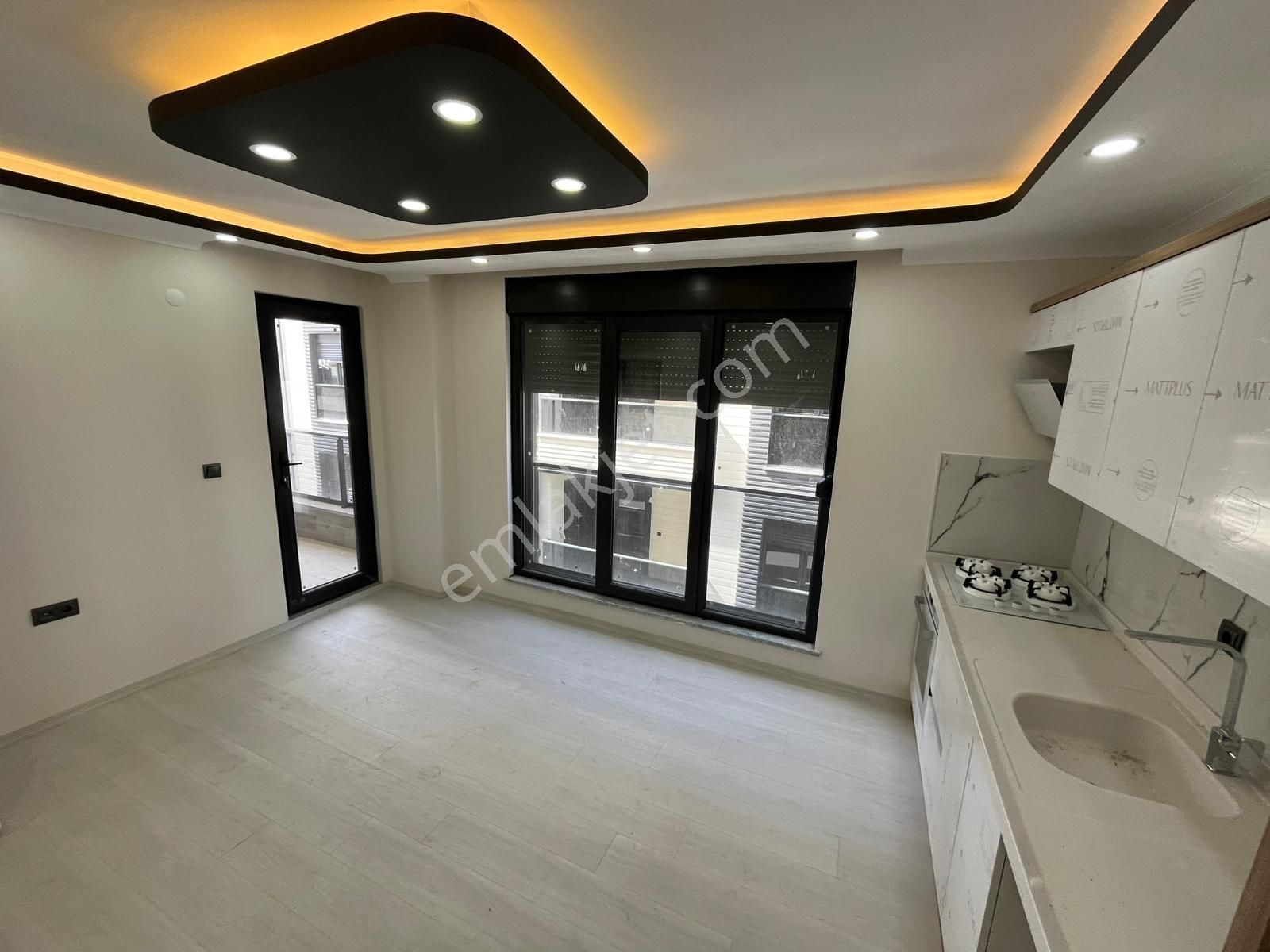 Akçay Köşem Emlaktan Merkezde Sıfır Daire - Görsel 11