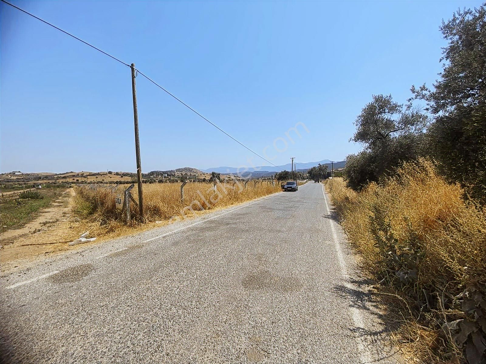 Akar Emlaktan Satılık Tarla Yola Sıfır - Görsel 3