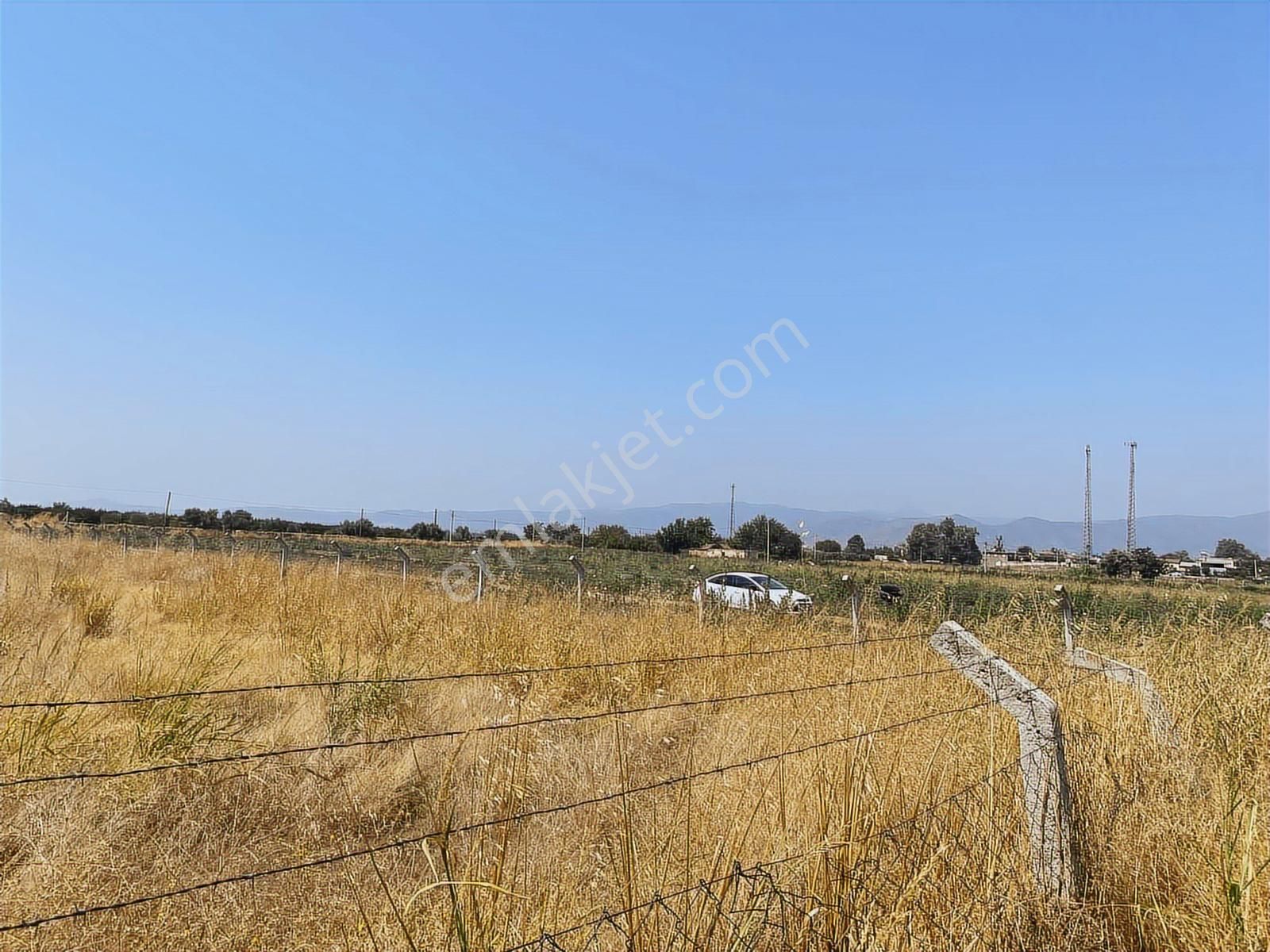 Akar Emlaktan Satılık Tarla Yola Sıfır - Görsel 13