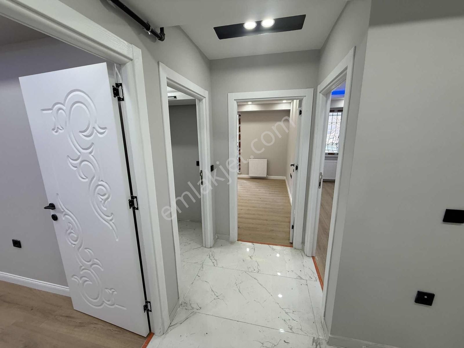 Atakent Mah. Satılık 2+1 Güney 90m2 Mükemmel Konumda Giriş Daire - Görsel 14