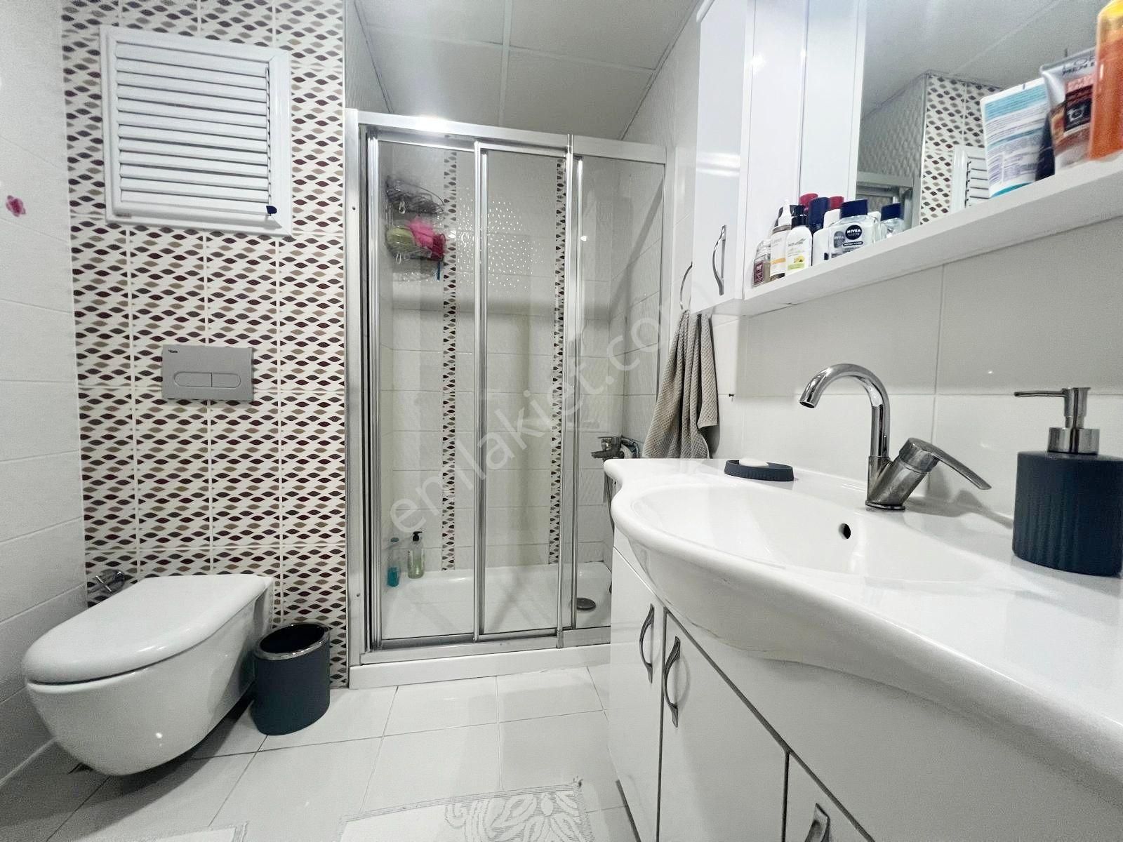 Adana Çukurova Huzurevleri Mahallesinde Kapalı Mutfaklı 10 Yaşında Geniş 3+1 - Görsel 16