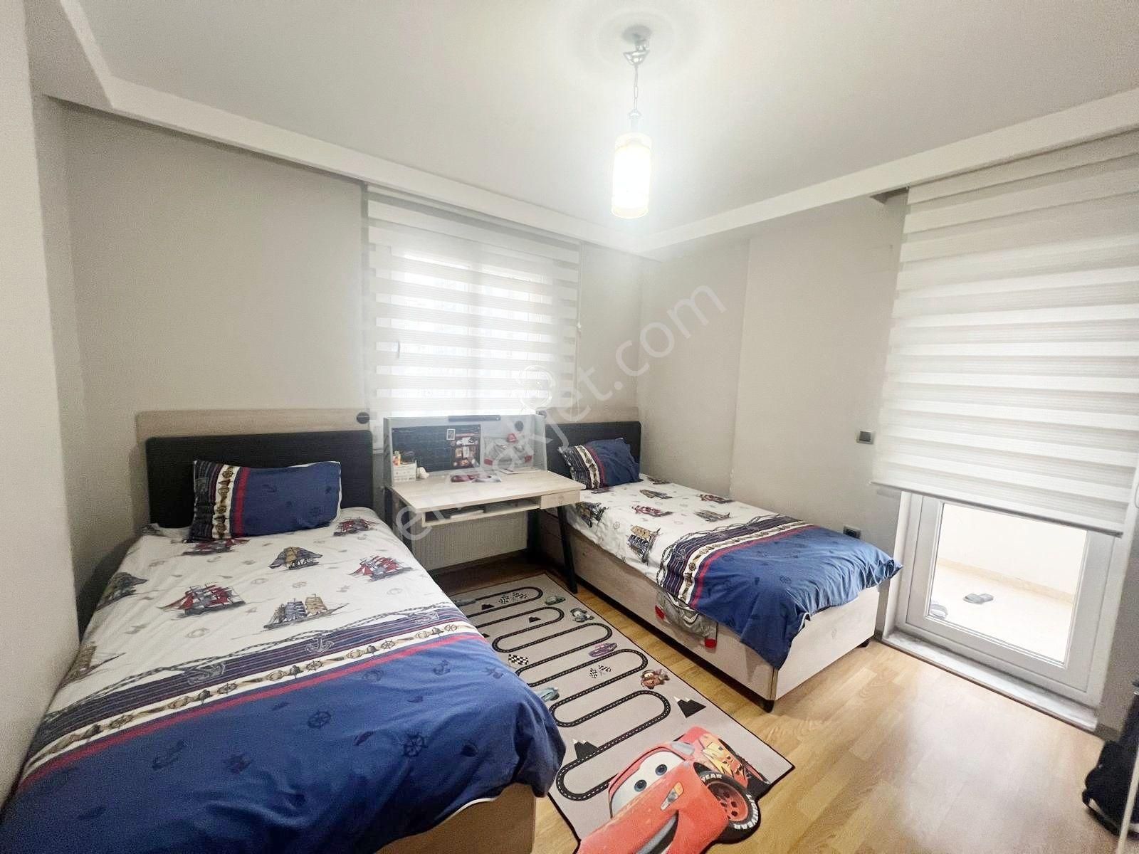 Adana Çukurova Huzurevleri Mahallesinde Kapalı Mutfaklı 10 Yaşında Geniş 3+1 - Görsel 32