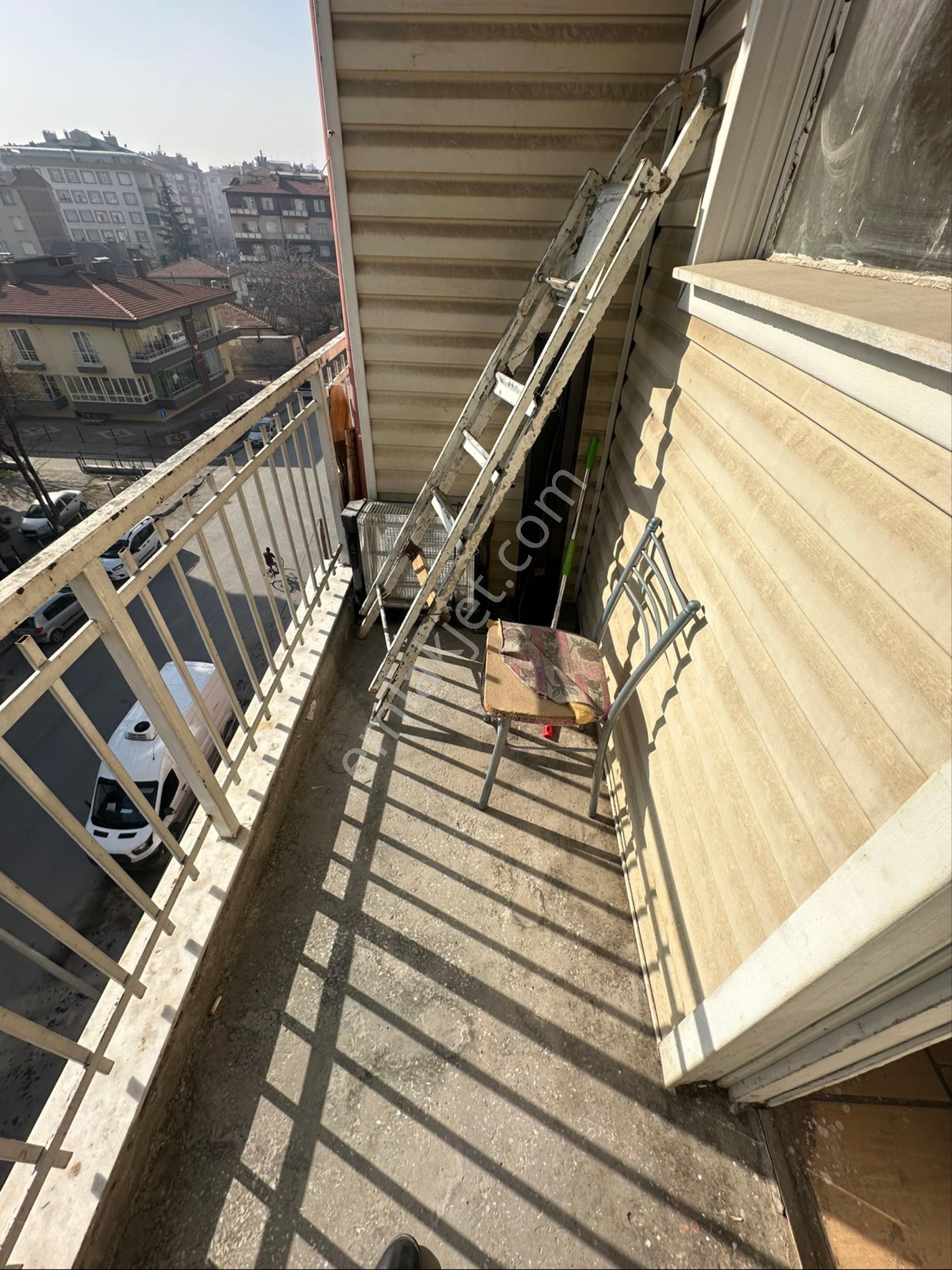 Işıklar Mahallesinde Kiralık 2+1 Eşyalı Daire - Görsel 8