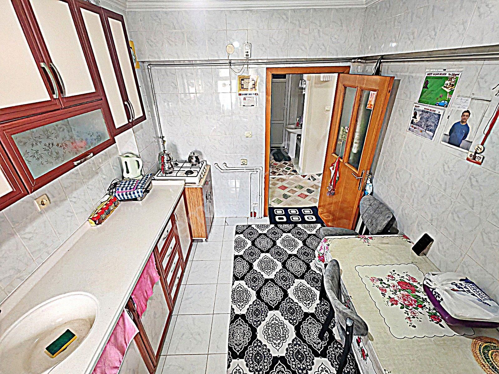 Keçiören Ataparkta Yüksek Giriş 3+1 Balkonlu Cad Üzerinde Daire