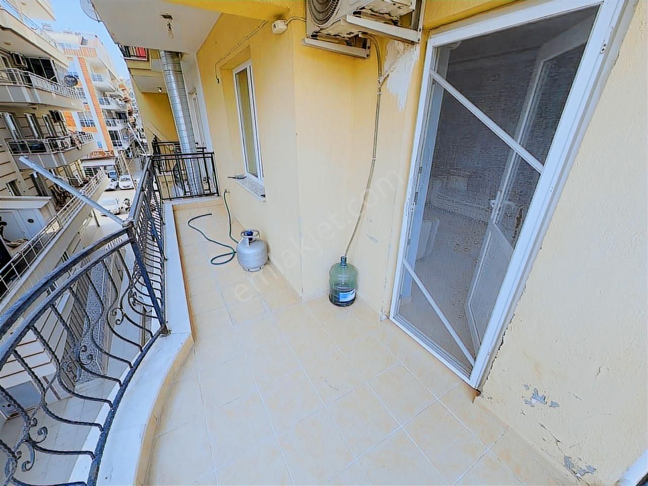 Didim Merkez'de Asansörlü 2+1 Geniş Kelepir Daire - Görsel 2