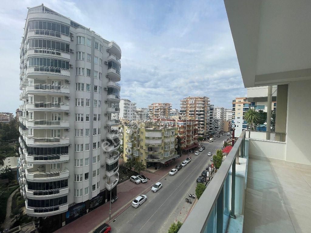 Mahmutlar Ticaret Kompleksi'nde Satılık 1+1 Daire - Görsel 21