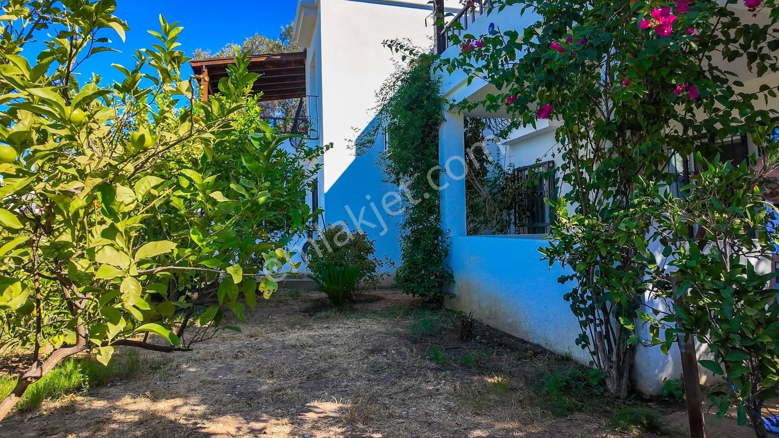 Torba'da Site İçi Bağımsız Girişli Denize Yakın 2 Adet 2+1 Daire - Görsel 17