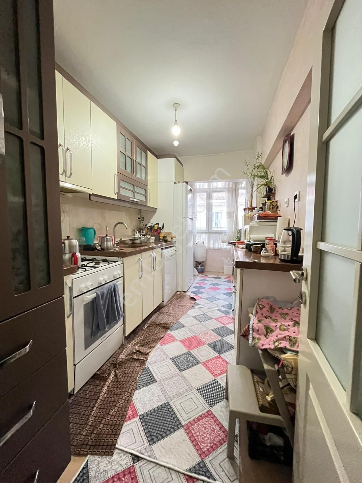 Mç Emlak'tan Mareşal Çakmak Mahallesin'de 3+1 Satılık Daire