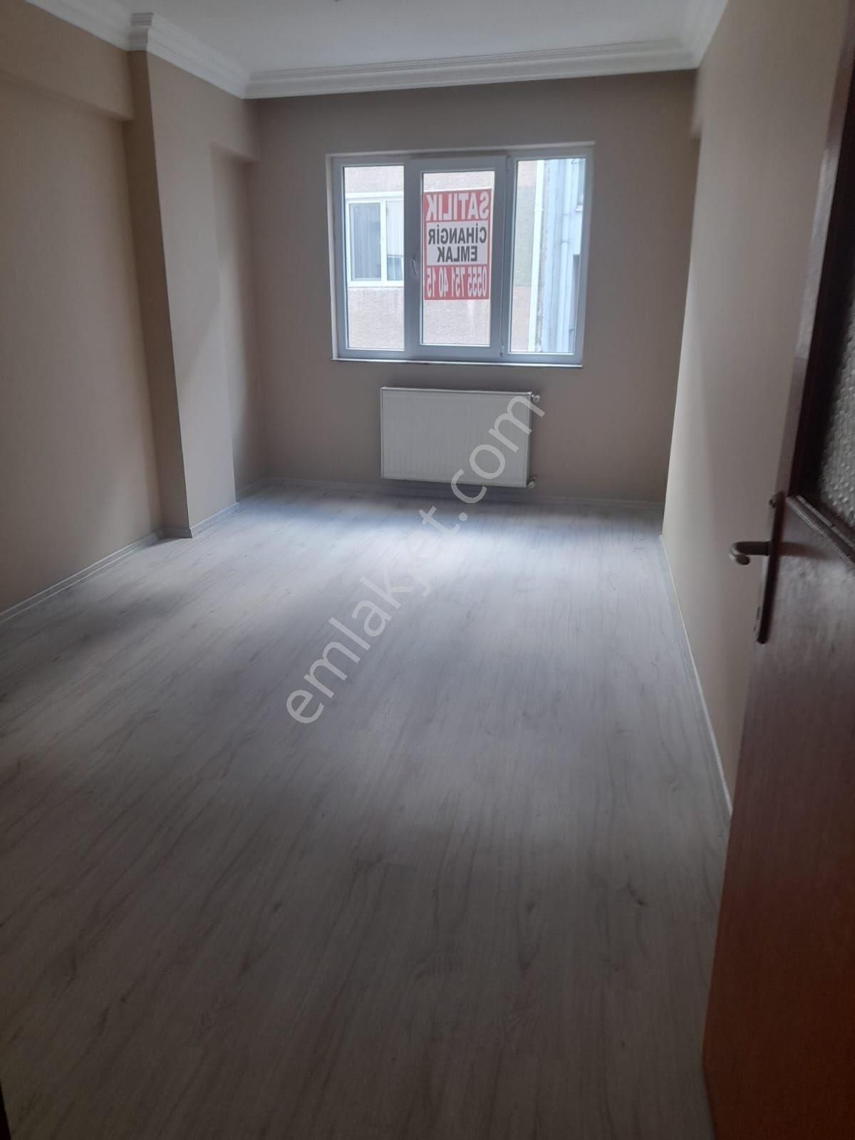 Cihangir Emlaktan Satılık Gazcılarda Geniş Daire