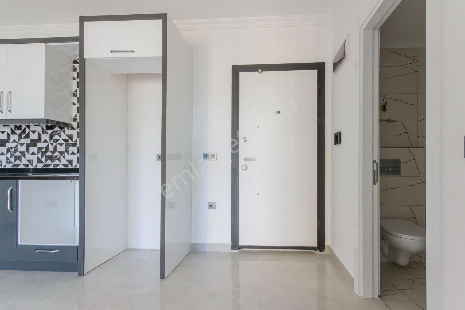 Alanya Mahmutlar’da Lüks Sitede Güney Cepheli 1+1 Daire - Görsel 7