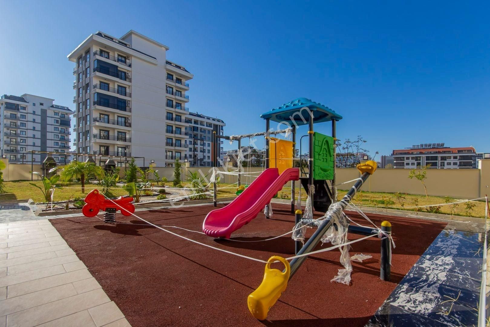 Alanya Mahmutlar’da Lüks Sitede Güney Cepheli 1+1 Daire - Görsel 21