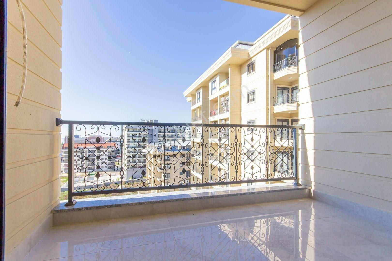 Alanya Mahmutlar’da Lüks Sitede Güney Cepheli 1+1 Daire - Görsel 16