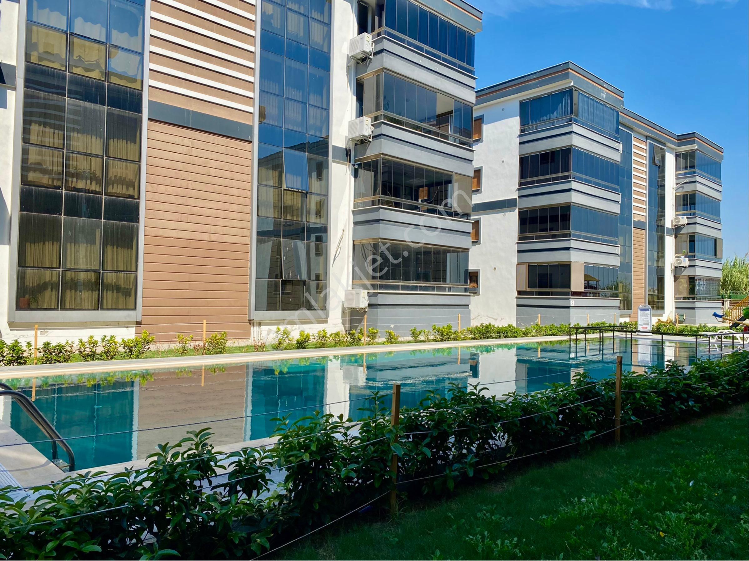 Torbalıda Havuzlu Site İçerisinde Kiralık Doğalgazlı Arakat Lüks Daire - Görsel 4