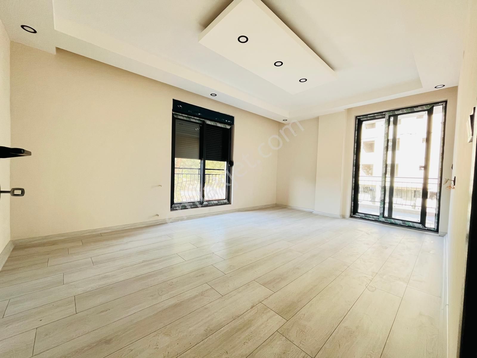 2+1 Geniş Ebevyen Banyolu & Ayrı Mutfaklı Fırsat Sıfır Daire - Görsel 3