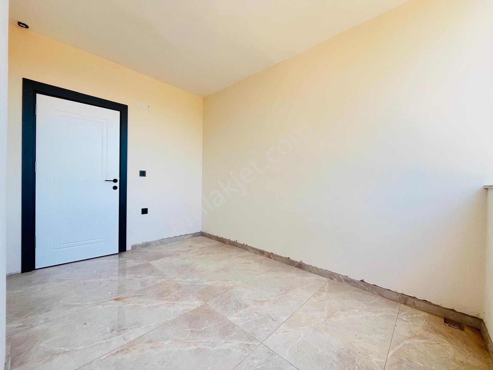 2+1 Geniş Ebevyen Banyolu & Ayrı Mutfaklı Fırsat Sıfır Daire - Görsel 11