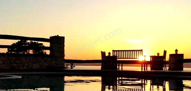 Didim Akbükte Harika Manzaralı Havuzlu 5+2 Satılık Lüks Villa - Görsel 15