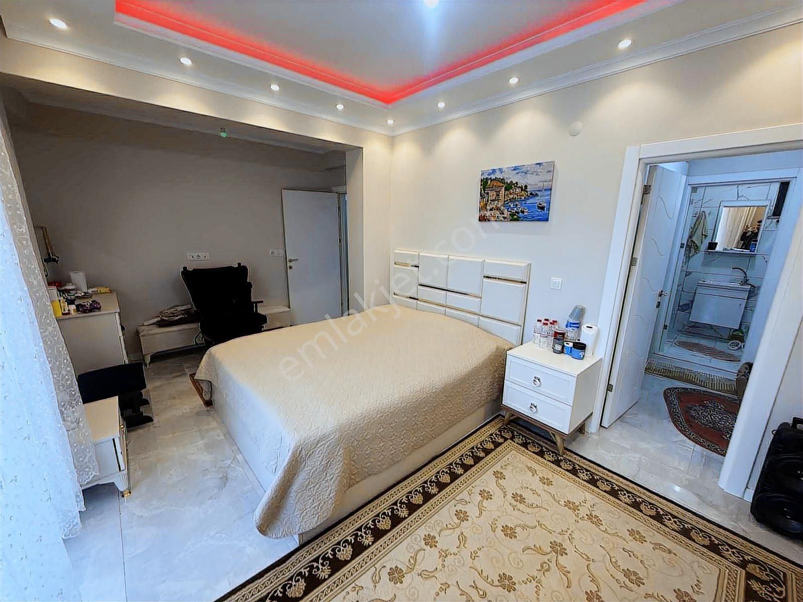 Tapu54 | Adapazarı Güneşler Mah. Satılık 5+2 Teraslı Lüx Triplex - Görsel 4