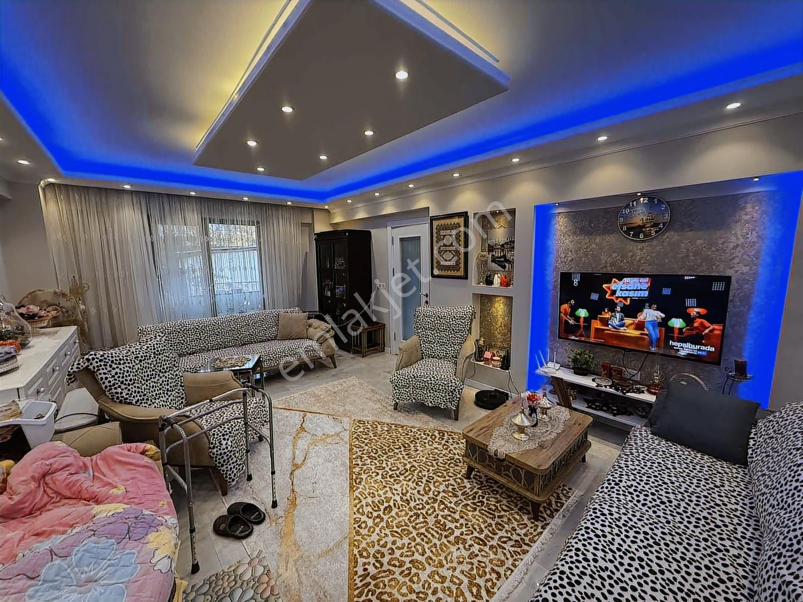 Tapu54 | Adapazarı Güneşler Mah. Satılık 5+2 Teraslı Lüx Triplex