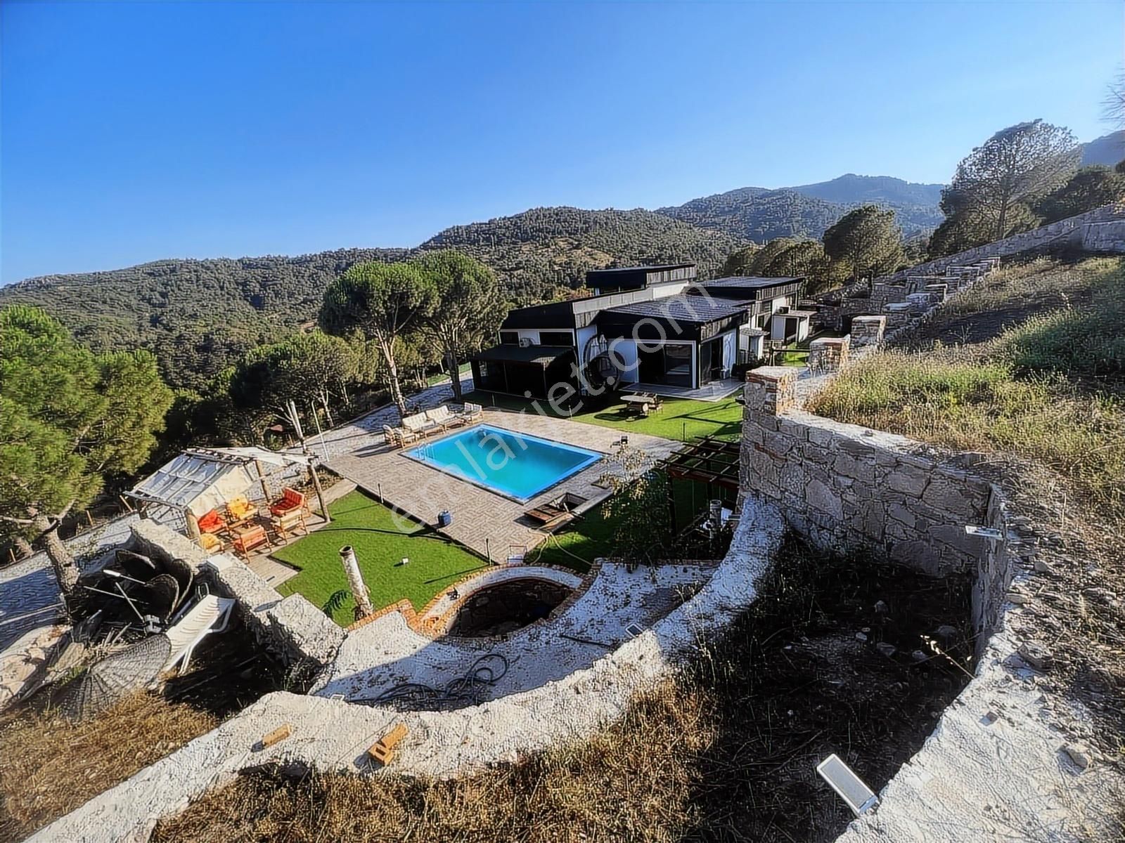 İzmir Bergama'da Doğanın İçinde Malikane - Görsel 20