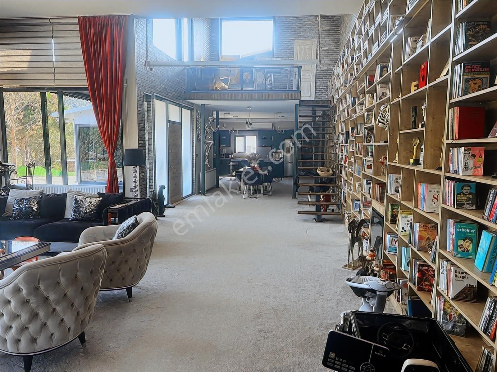 İzmir Bergama'da Doğanın İçinde Malikane - Görsel 3