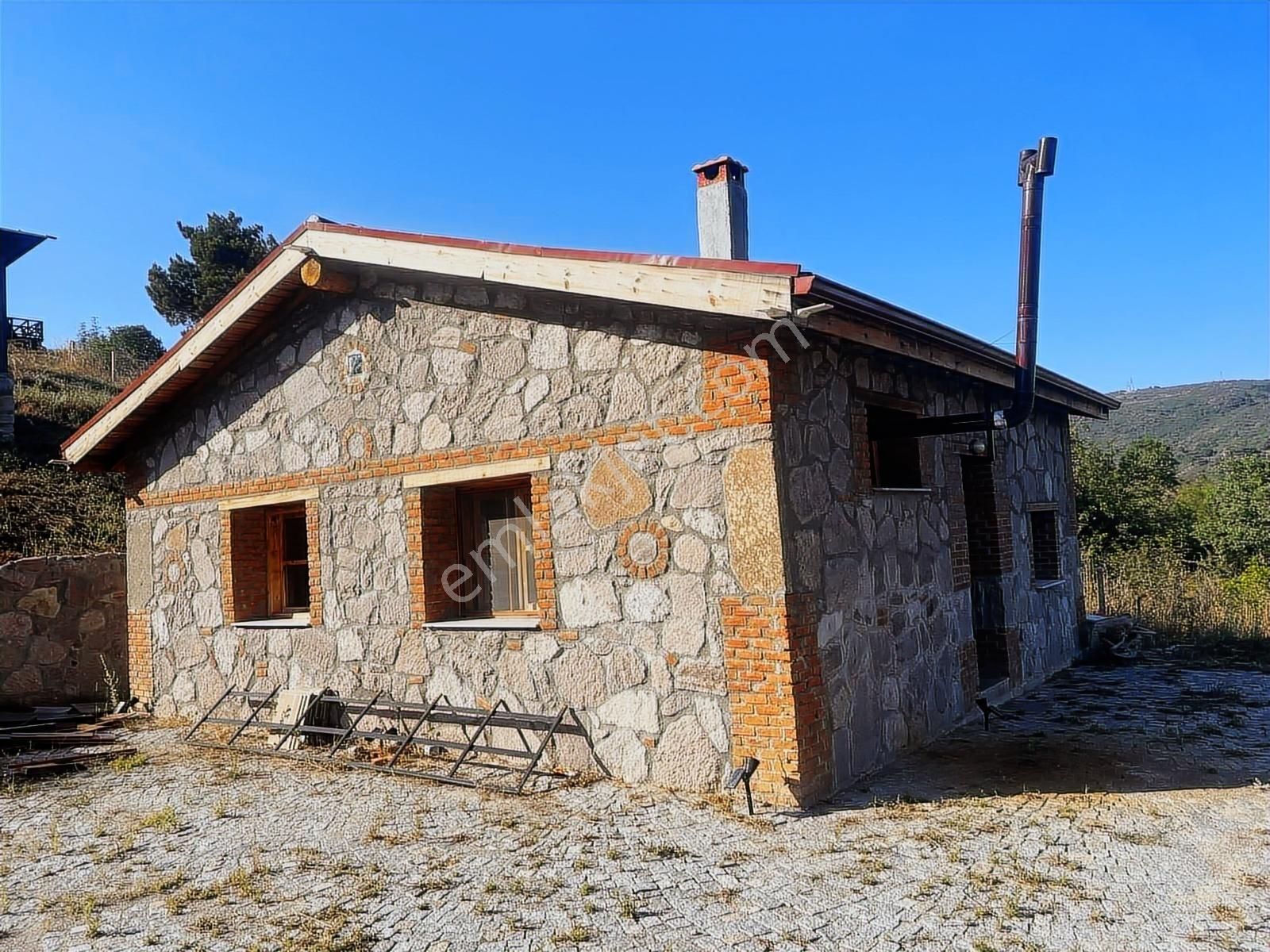 İzmir Bergama'da Doğanın İçinde Malikane - Görsel 10