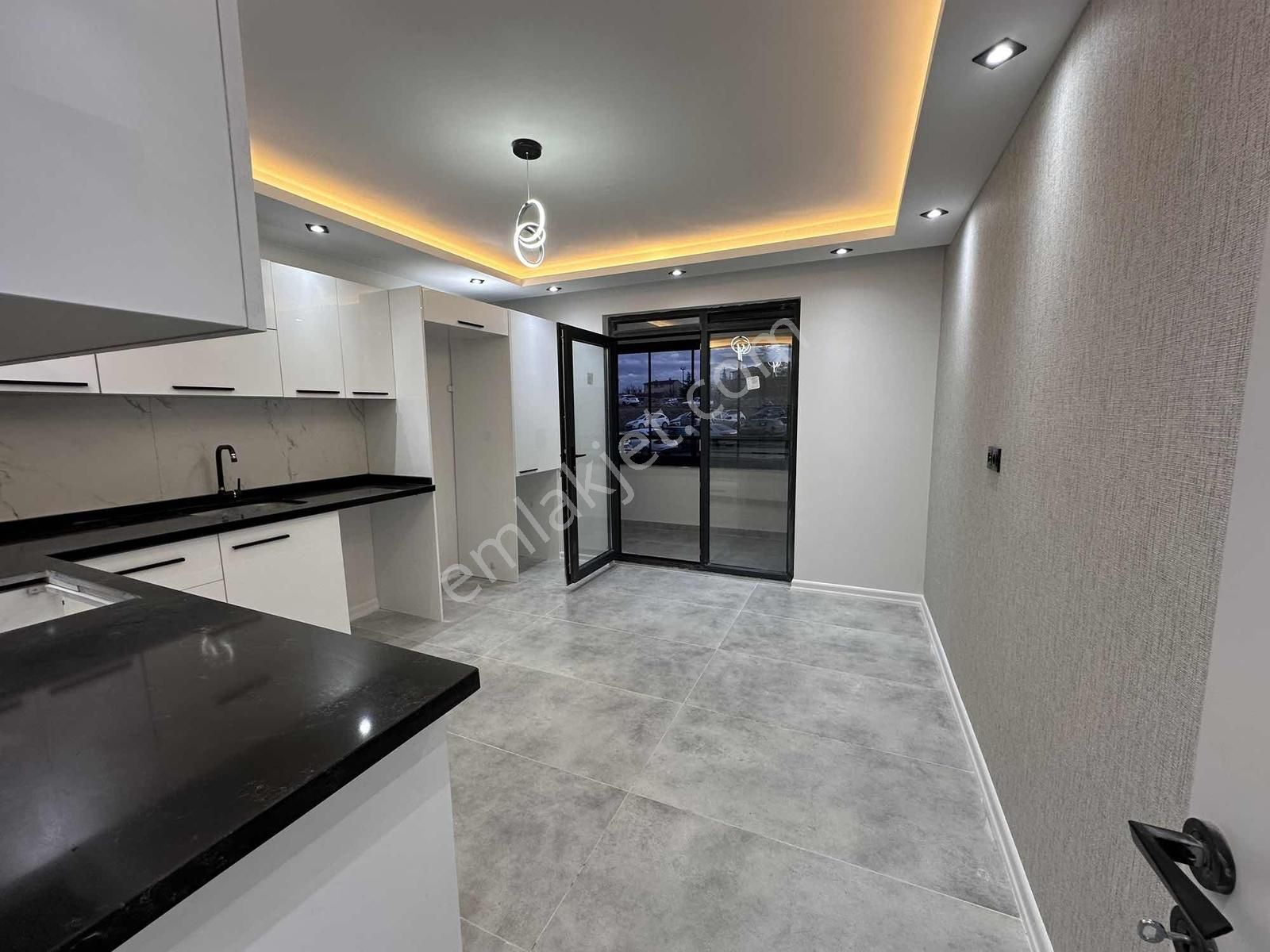 Esentepe Mah. Tei Yanı Yerden Isıtmalı Satılık Lüks 2+1 Daire - Görsel 16