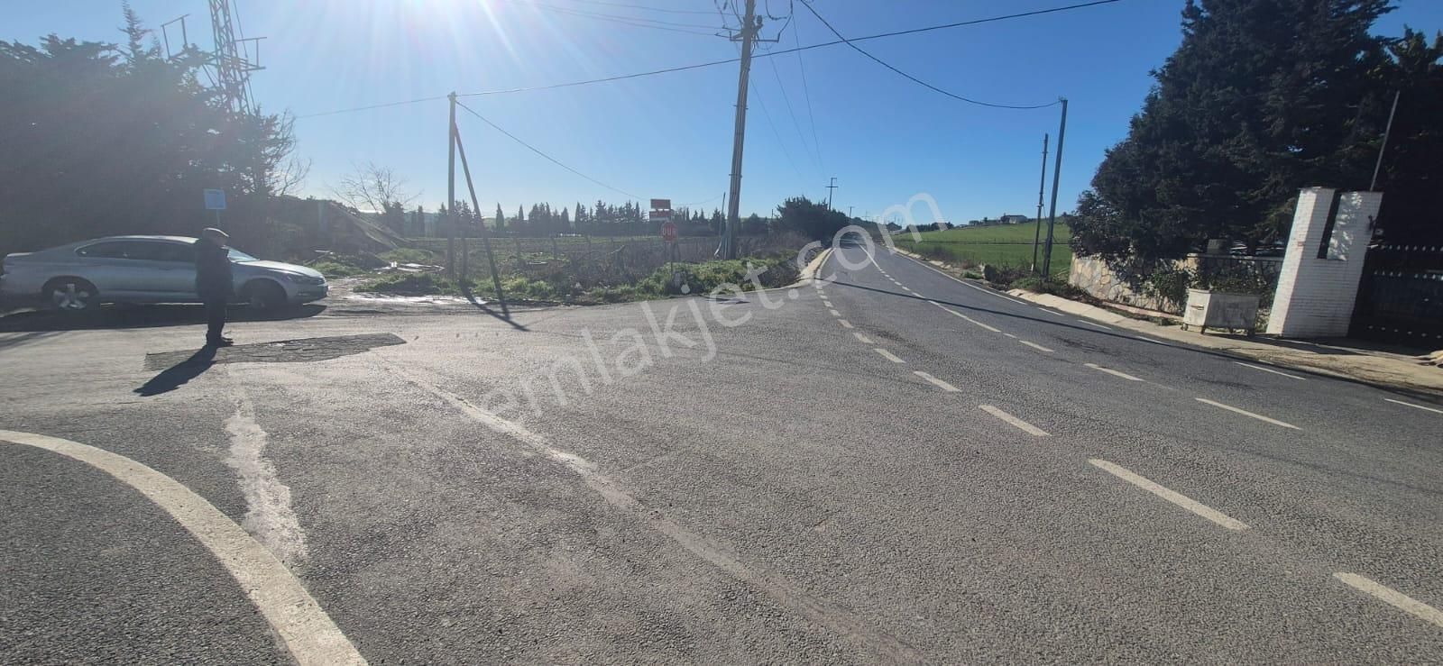 Çatalca Çakıl'da Çok İyi Konumda Dörtlü Yol Kavşağında 18.676m² Satılık Arazi