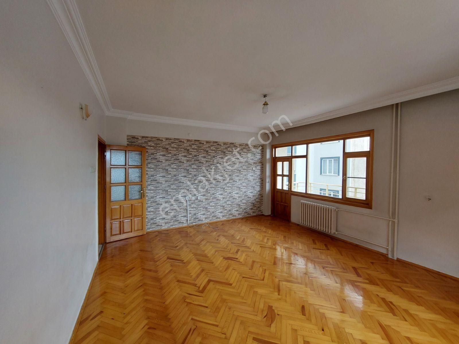 Nakipoğlu'nda Merkezi Konumda, Geniş Ve Masrafsız Kiralık Daire. - Görsel 15