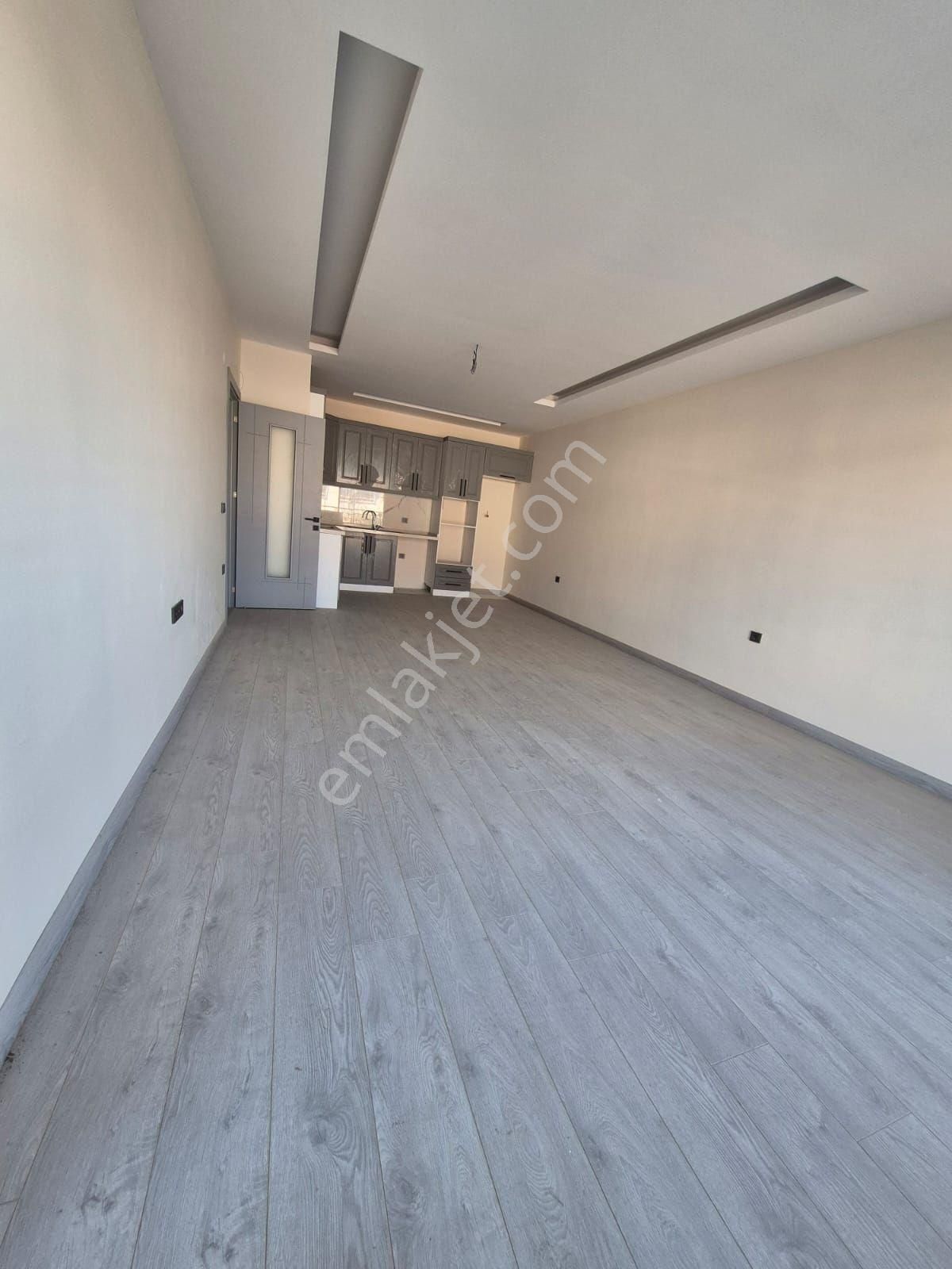 Kuşadası Değirmendere Mahallesinde Doğalgazlı Havuzlu Sitede 2+1 Sıfır Daireler - Görsel 10