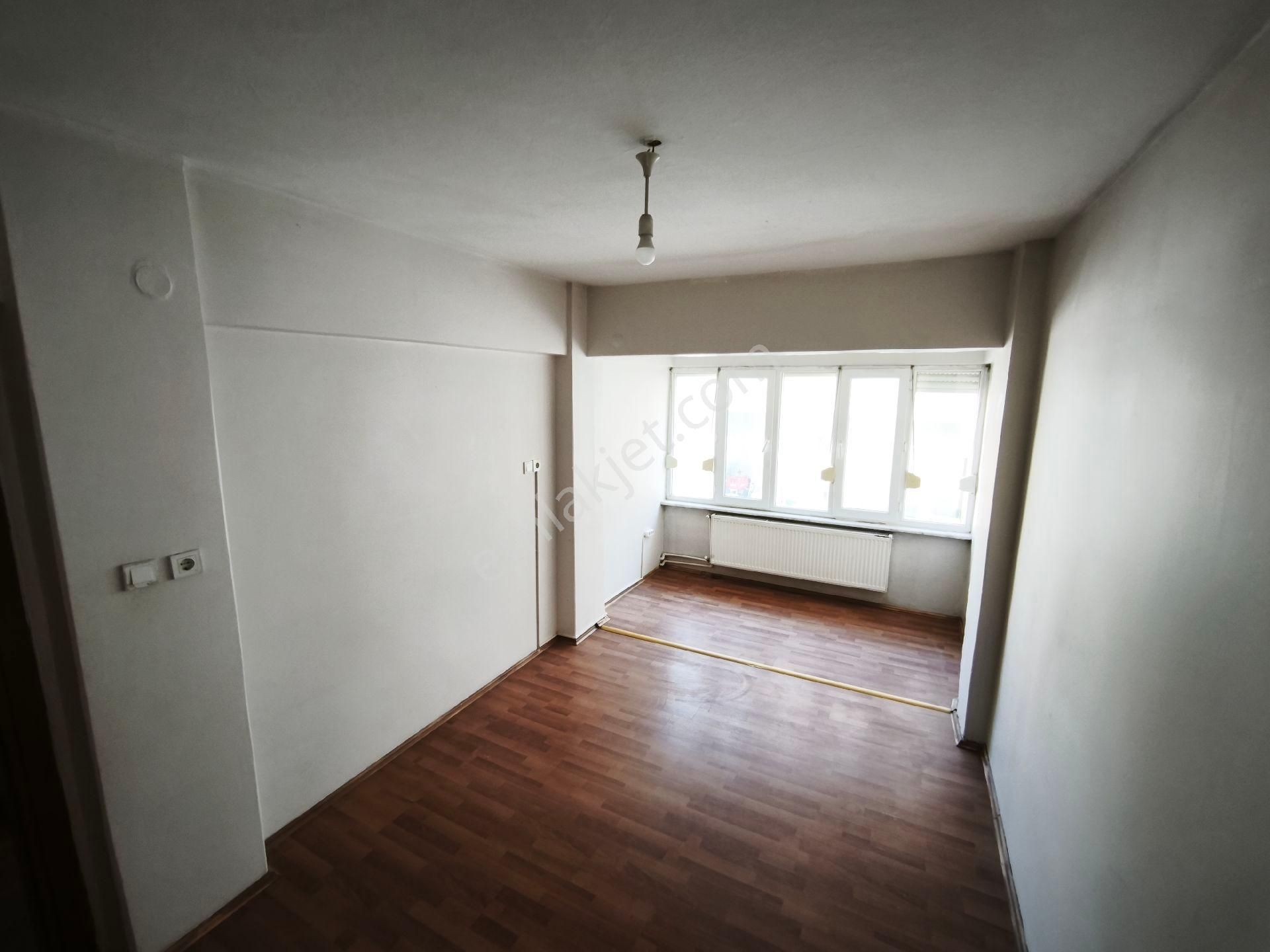 Edremit Merkezde Kiralık - Görsel 15