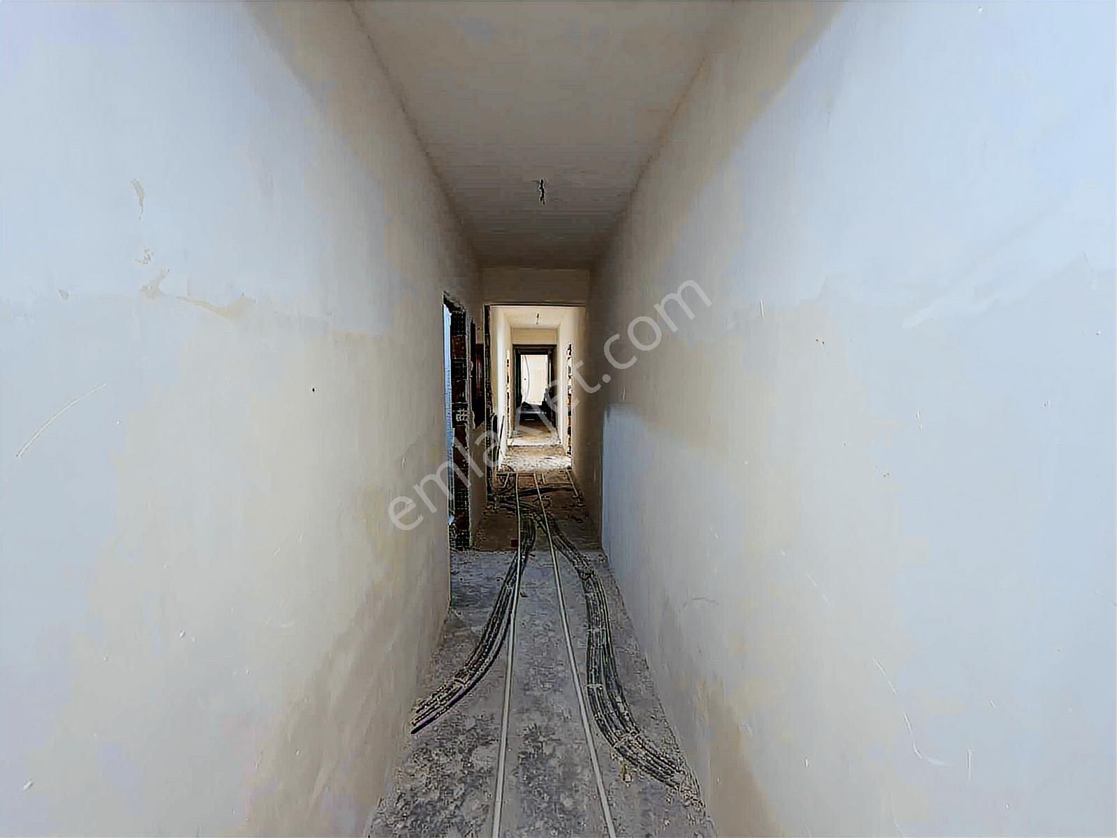 Tuzla Mimar Sinan Satılık Geniş Sıfır 3+1 Asansörlü Arakat Daire - Görsel 8