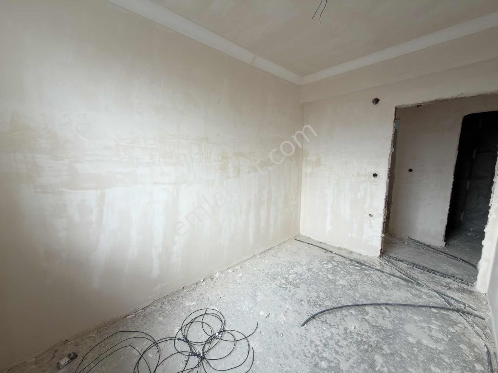 Tuzla Mimar Sinan Satılık Geniş Sıfır 3+1 Asansörlü Arakat Daire - Görsel 2