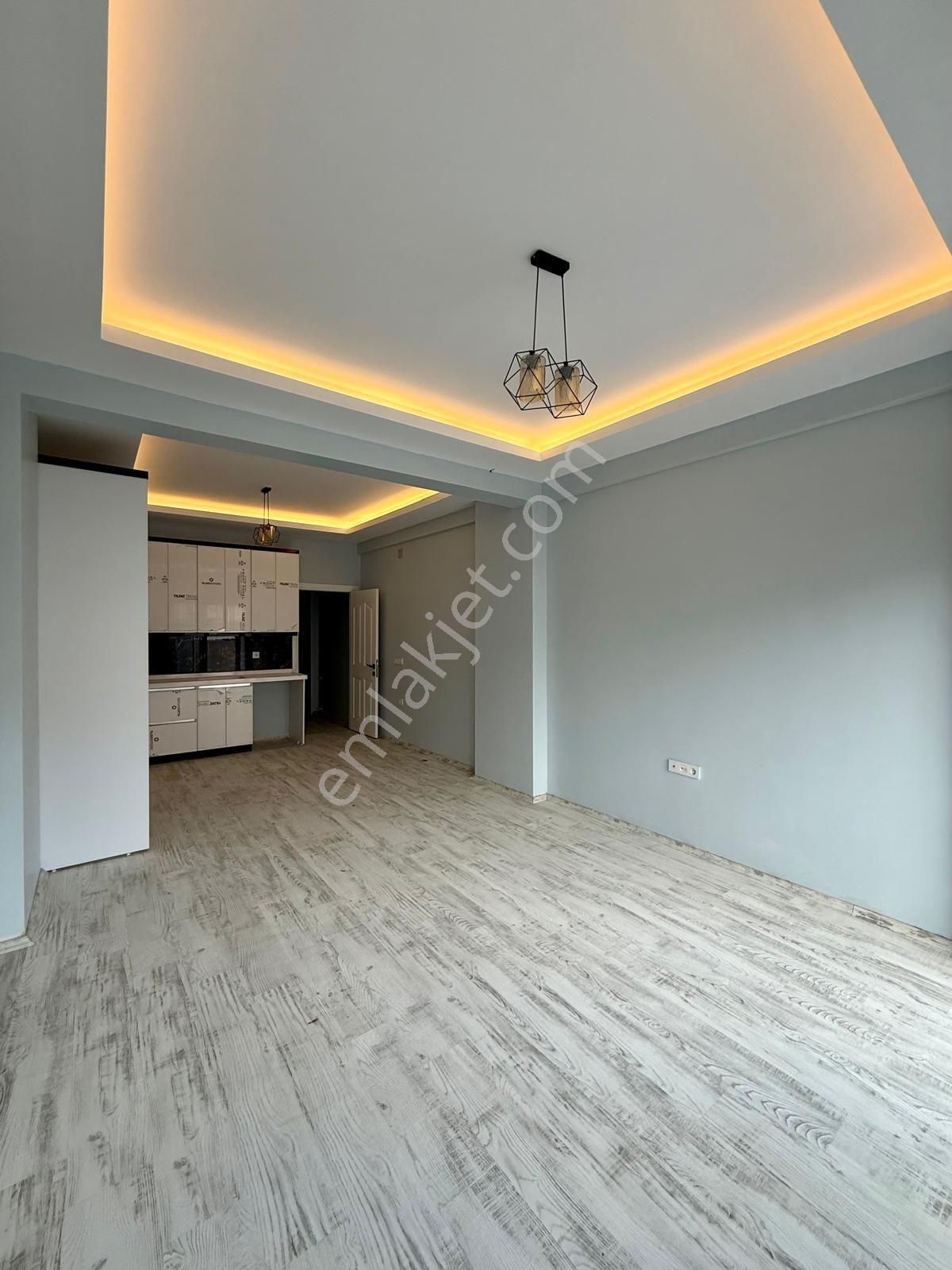 Kuşadasının Tam Merkezinde Yeni Bina Satılık 1+1 Daire !! - Görsel 11