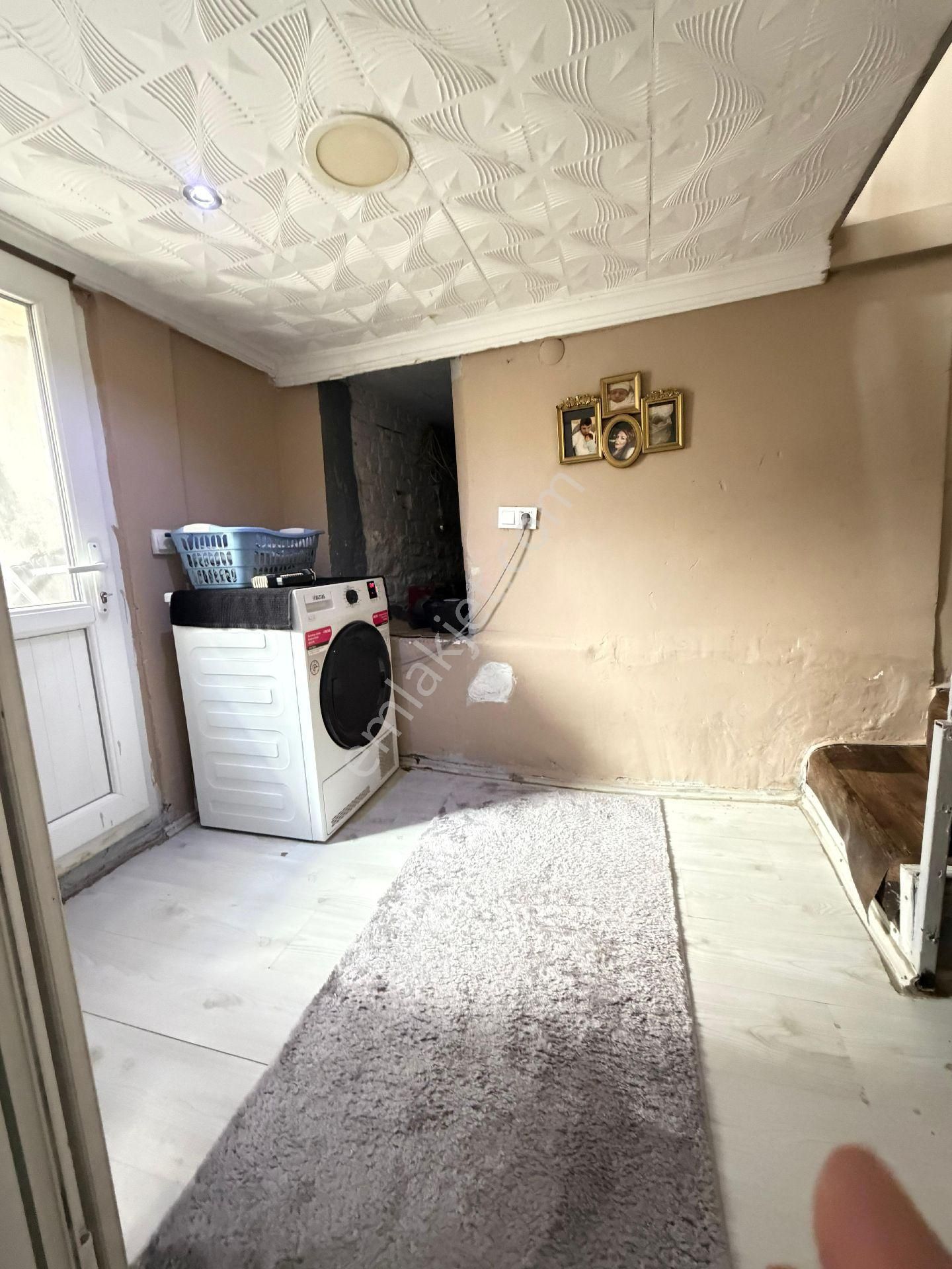 İzmir Konak Halil Rıfat Caddesinde 2katlı Satılık Müstakil Ev - Görsel 12