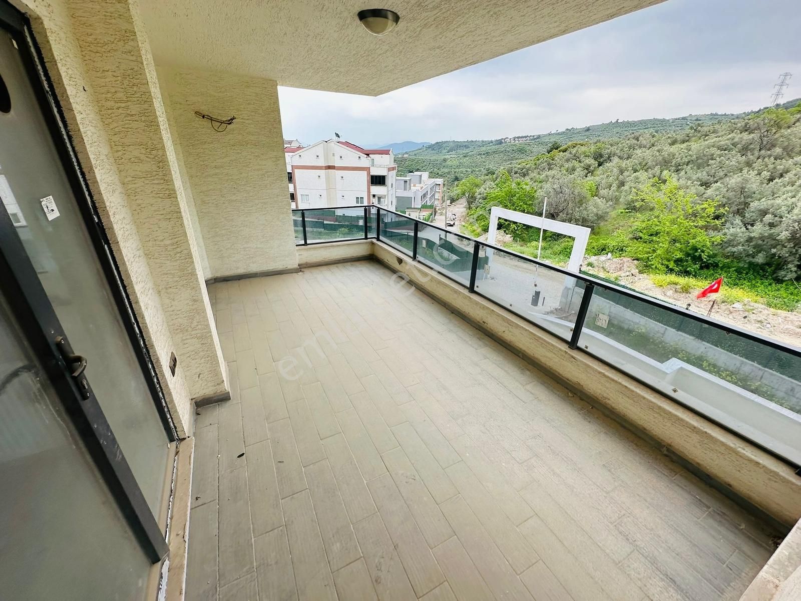 Tırpan Gayrimenkul'den 3+1 Ara Kat Sıfır Site İçi Doğa Manzaralı - Görsel 3