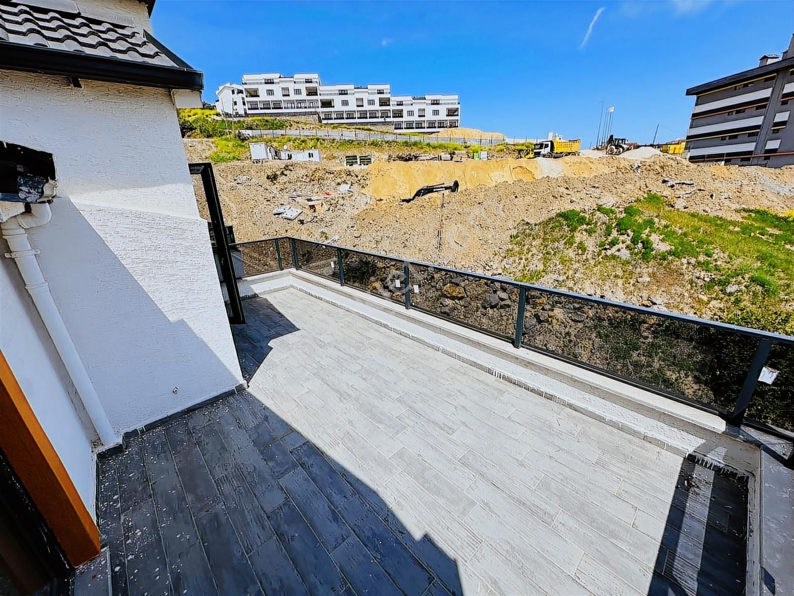 Tırpan Gayrimenkulden Halitpaşa Mah. 4+1 Deniz Manzaralı Fırsat! - Görsel 14