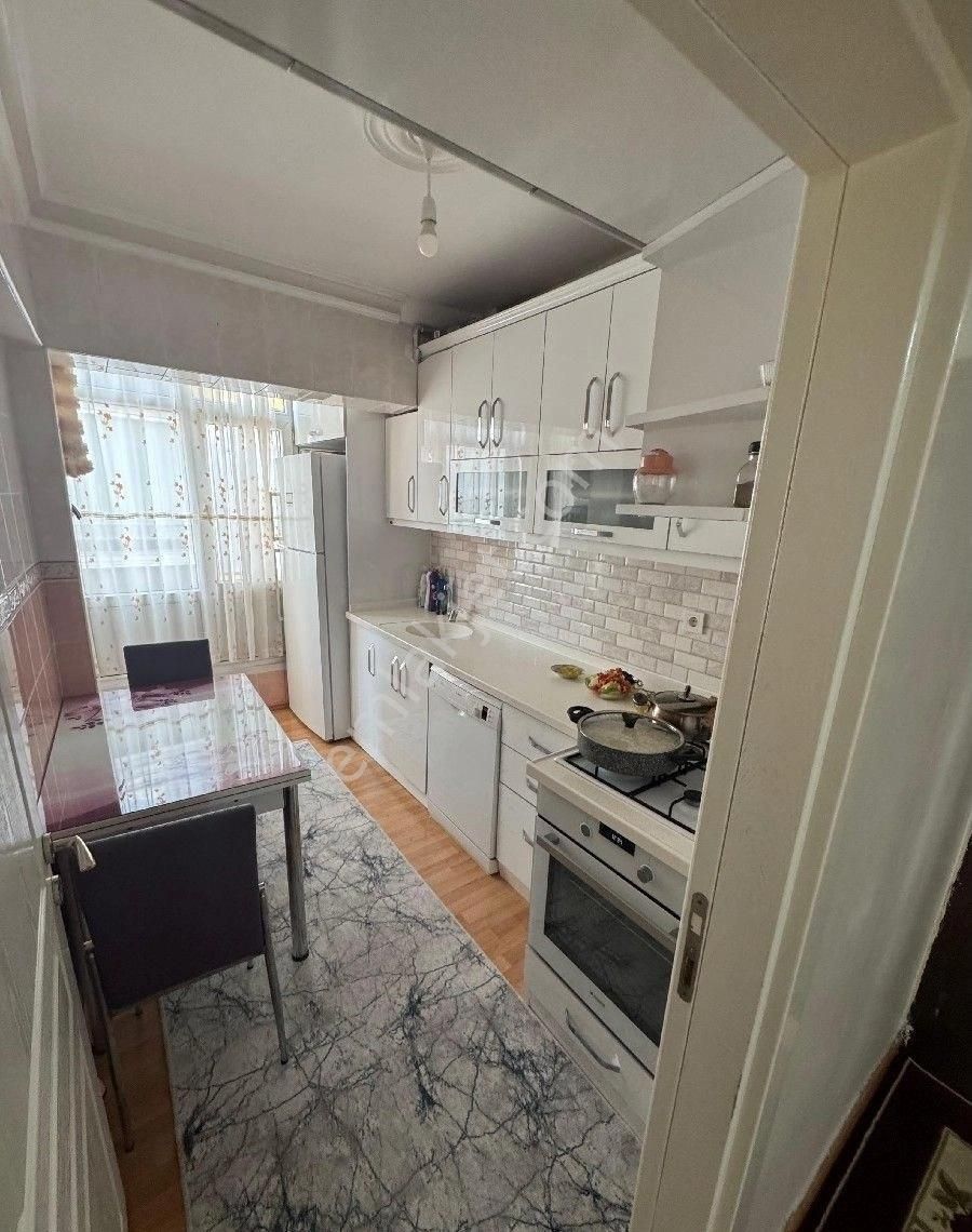 Keçiören Bursa Caddesinde 2.kat 3+1 Krediye Uygun Daire - Görsel 4