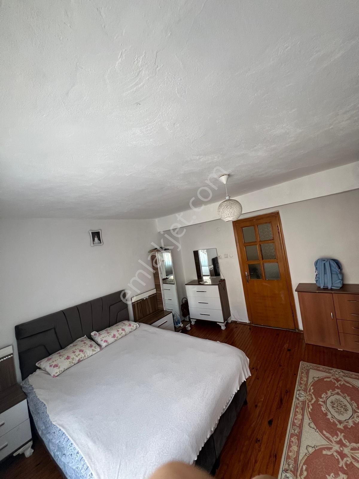 Kuşadası Merkezde İkicesmelik Mahallesinde Arakat Ferah 2+1 Satılık Daire - Görsel 14