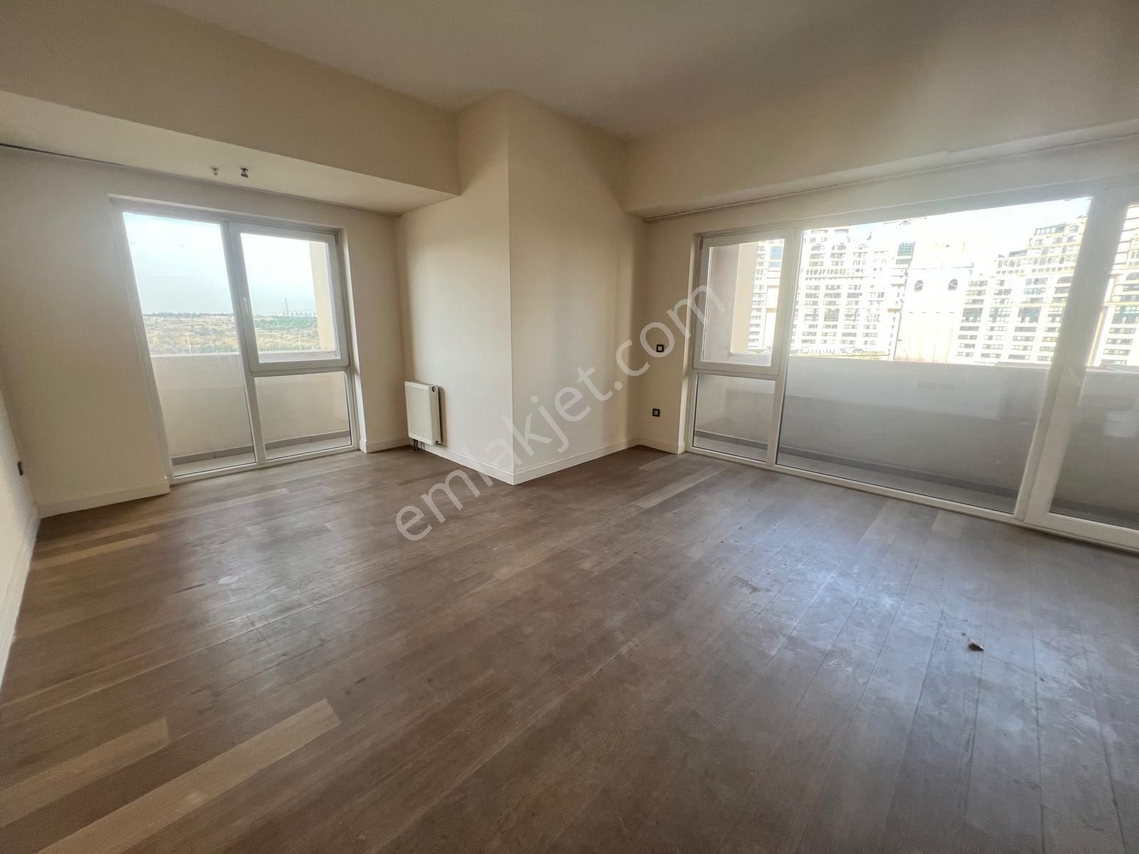 Kiptaş Venezia Mega Satılık Boş Avm Mnzr. 2 Banyolu Balkonlu En Uygun 3+1 Daire - Görsel 3