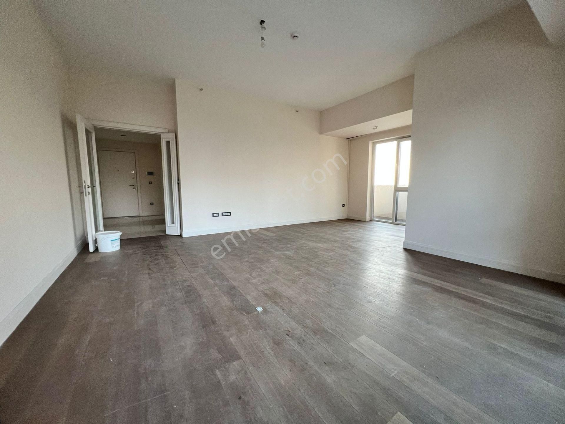 Kiptaş Venezia Mega Satılık Boş Avm Mnzr. 2 Banyolu Balkonlu En Uygun 3+1 Daire - Görsel 5