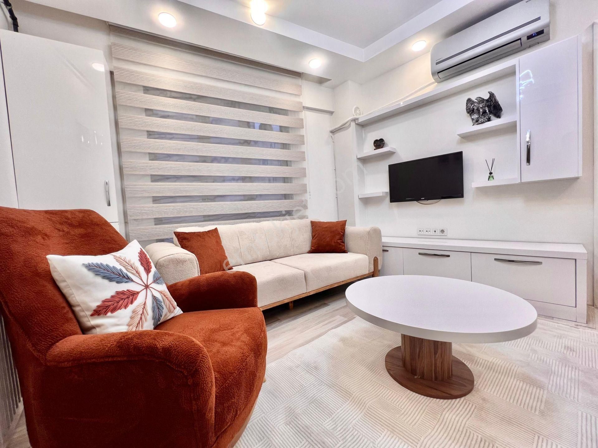 Fesleğen Mahallesinde Kıbrıs Şehitler Diş Hastanesinin Yakınında Full Lüx Eşyalı 1+1 A160 - Görsel 6