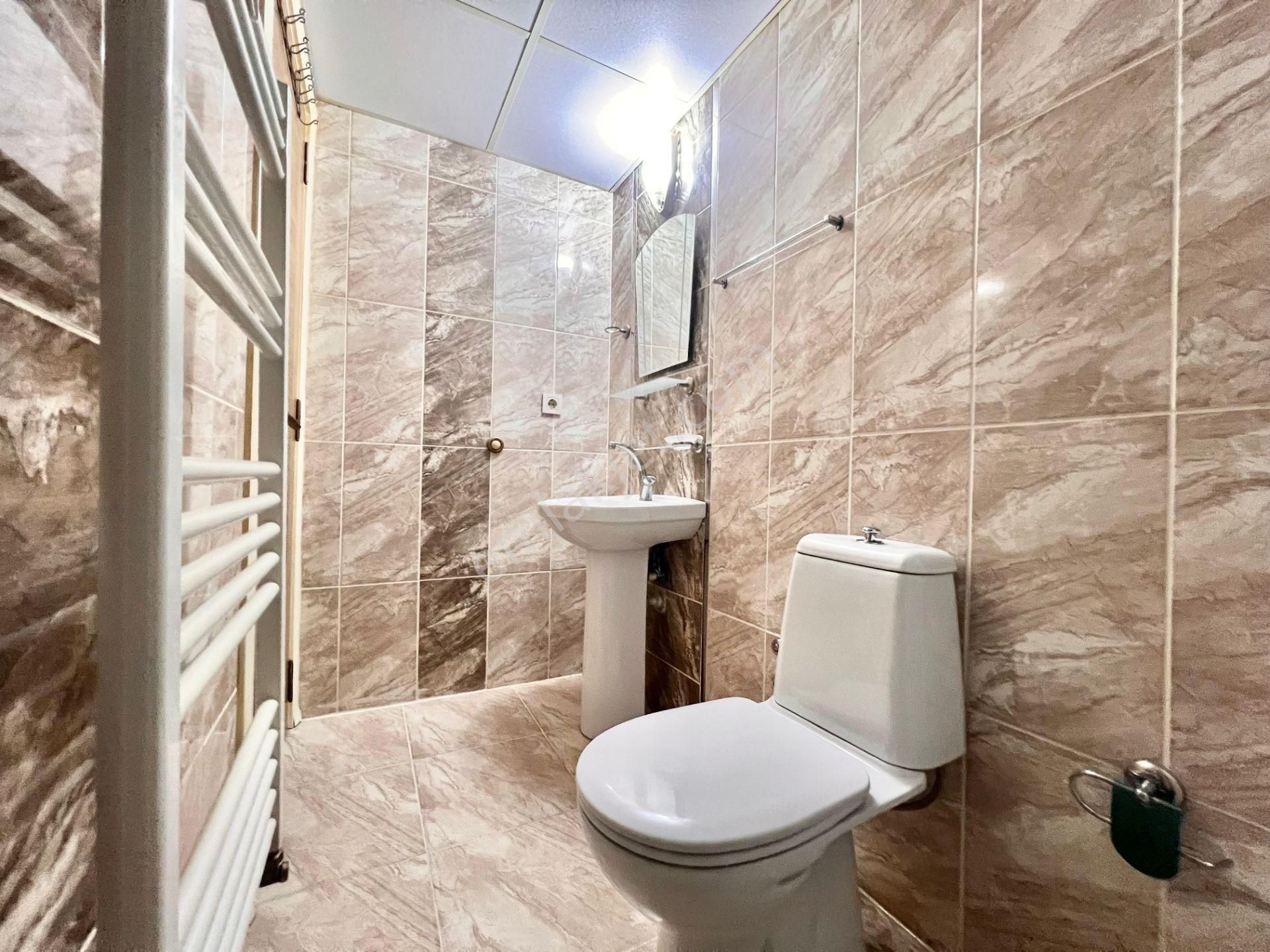 Fesleğen Mahallesinde Kıbrıs Şehitler Diş Hastanesinin Yakınında Full Lüx Eşyalı 1+1 A160 - Görsel 10