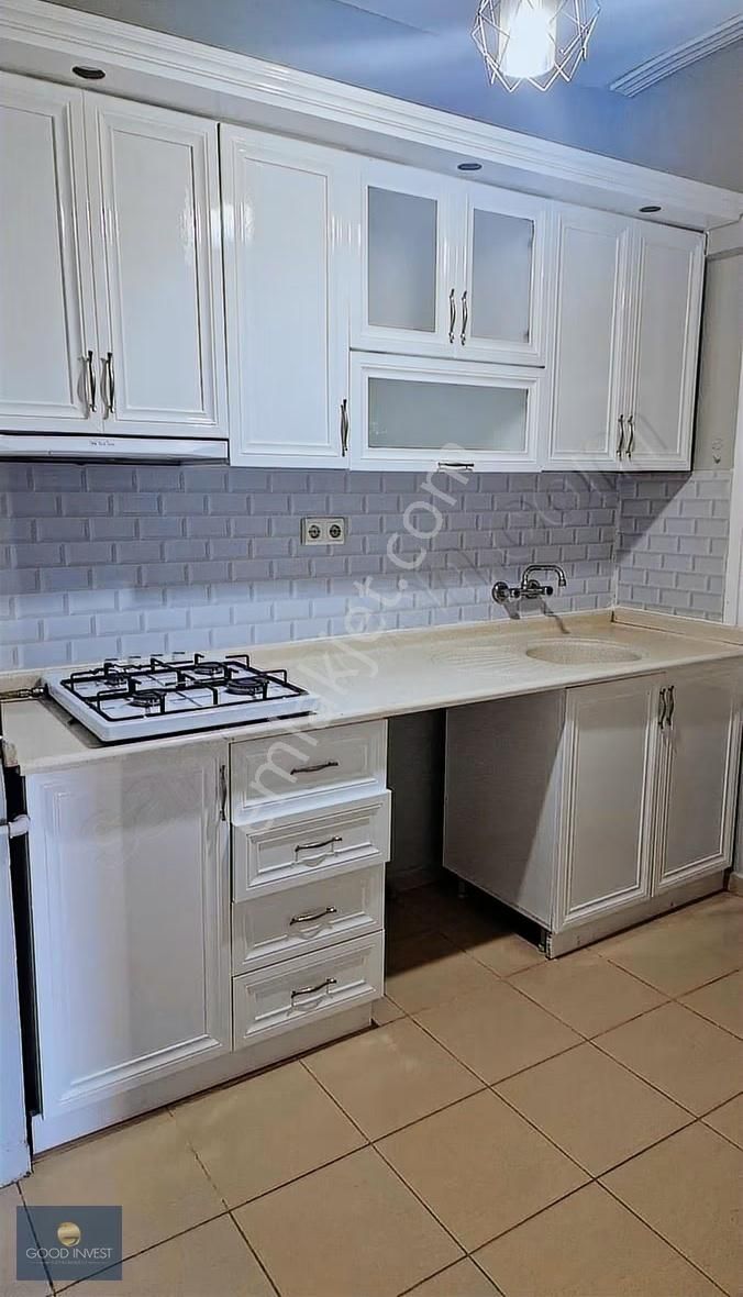 Demet Parkı Karşında Cadde Üzeri Metro Yakını 3+1 Kiralık Daire - Görsel 4