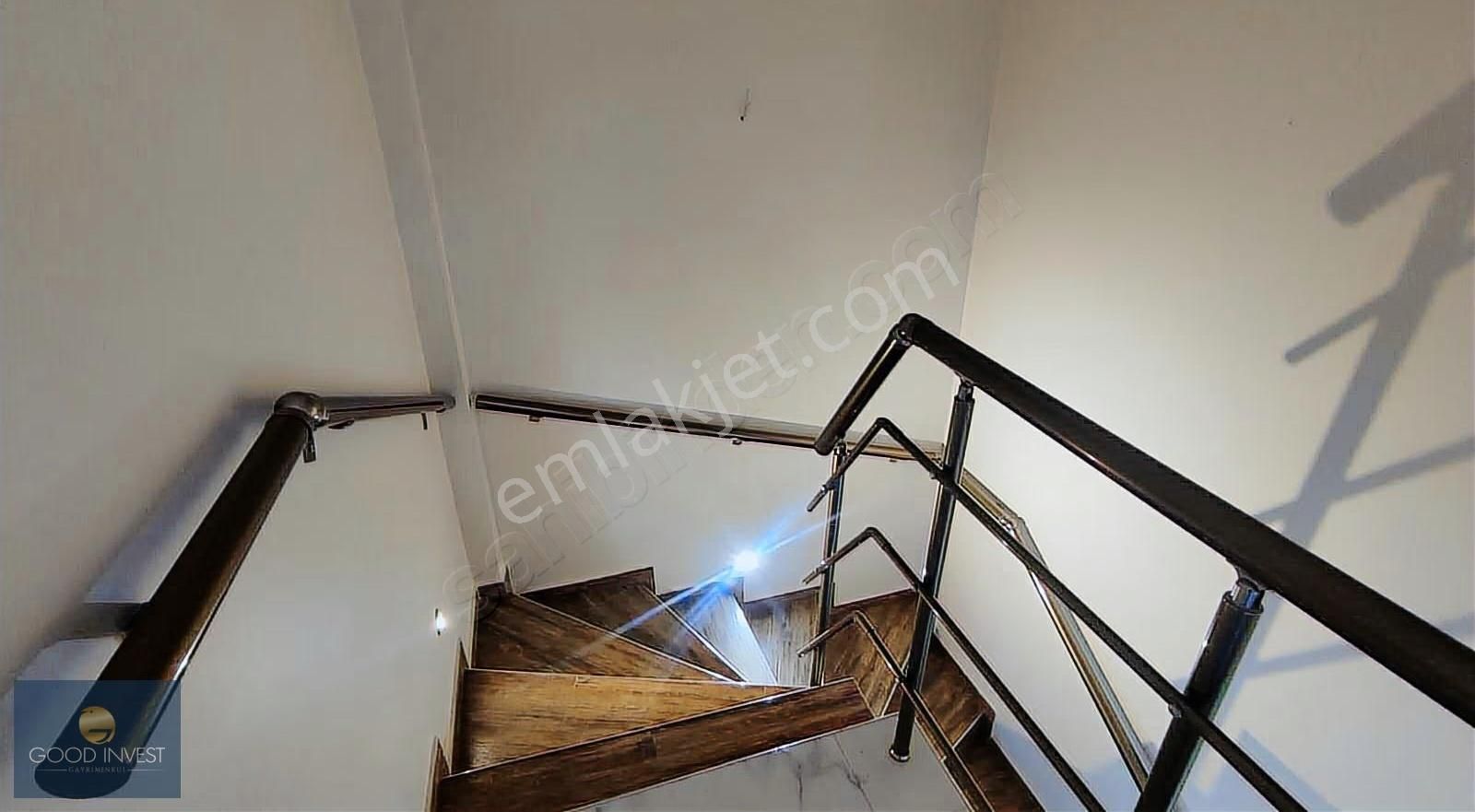 Gazi Mahallesi Geniş Yapılı Satılık 4+1 Dubleks Daire - Görsel 10