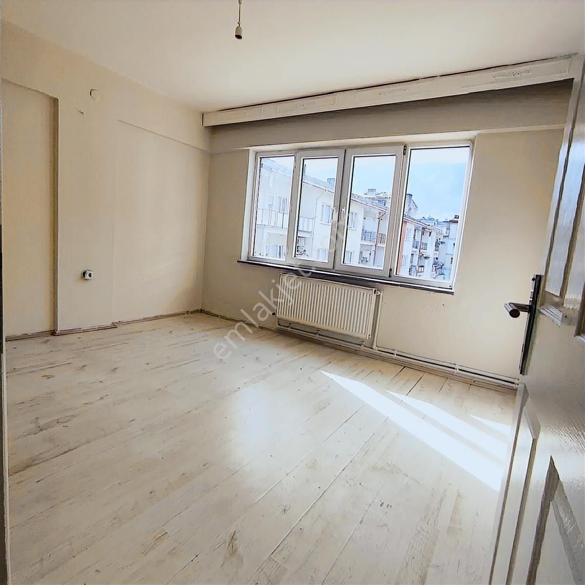 Cemal Emlak Bursa Yildirim Ankara Asfaltı 3+1 Tadilat Ve Boyası - Görsel 23